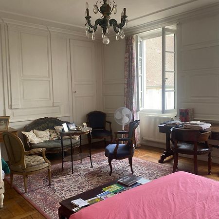 Hotel La Grande Maison Chambon-sur-Voueize Esterno foto